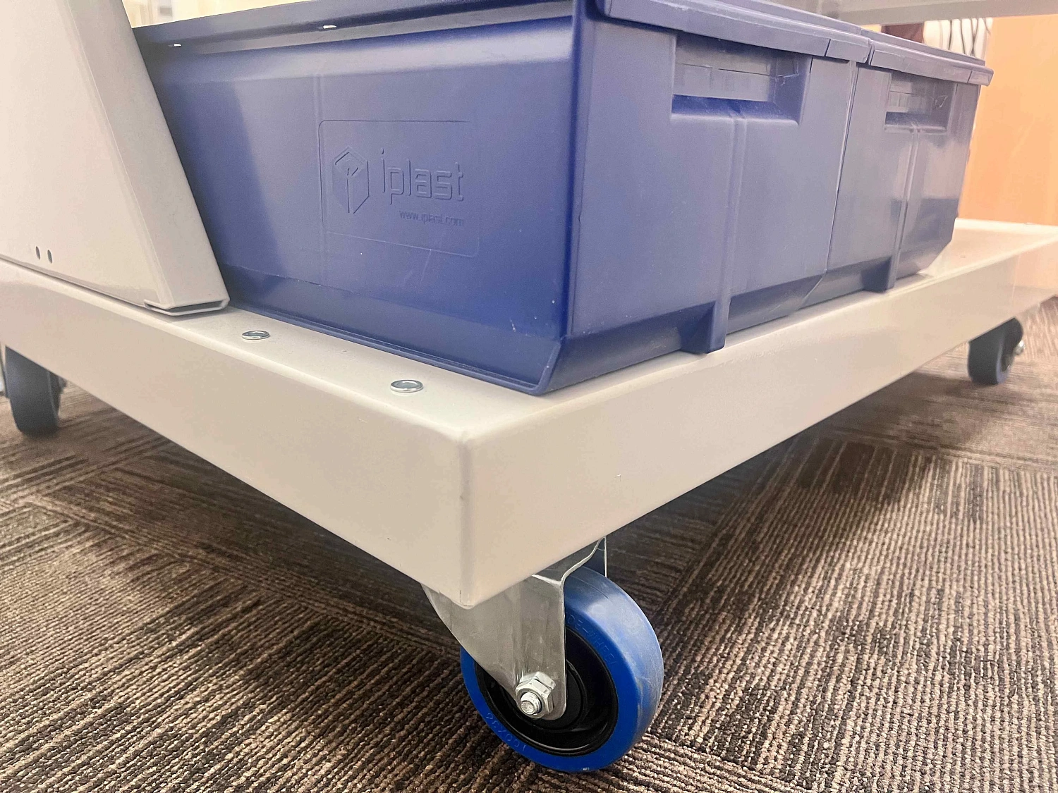 CTR 4B.1 (90.36.8) Передвижная стойка 1700x1000x800 мм