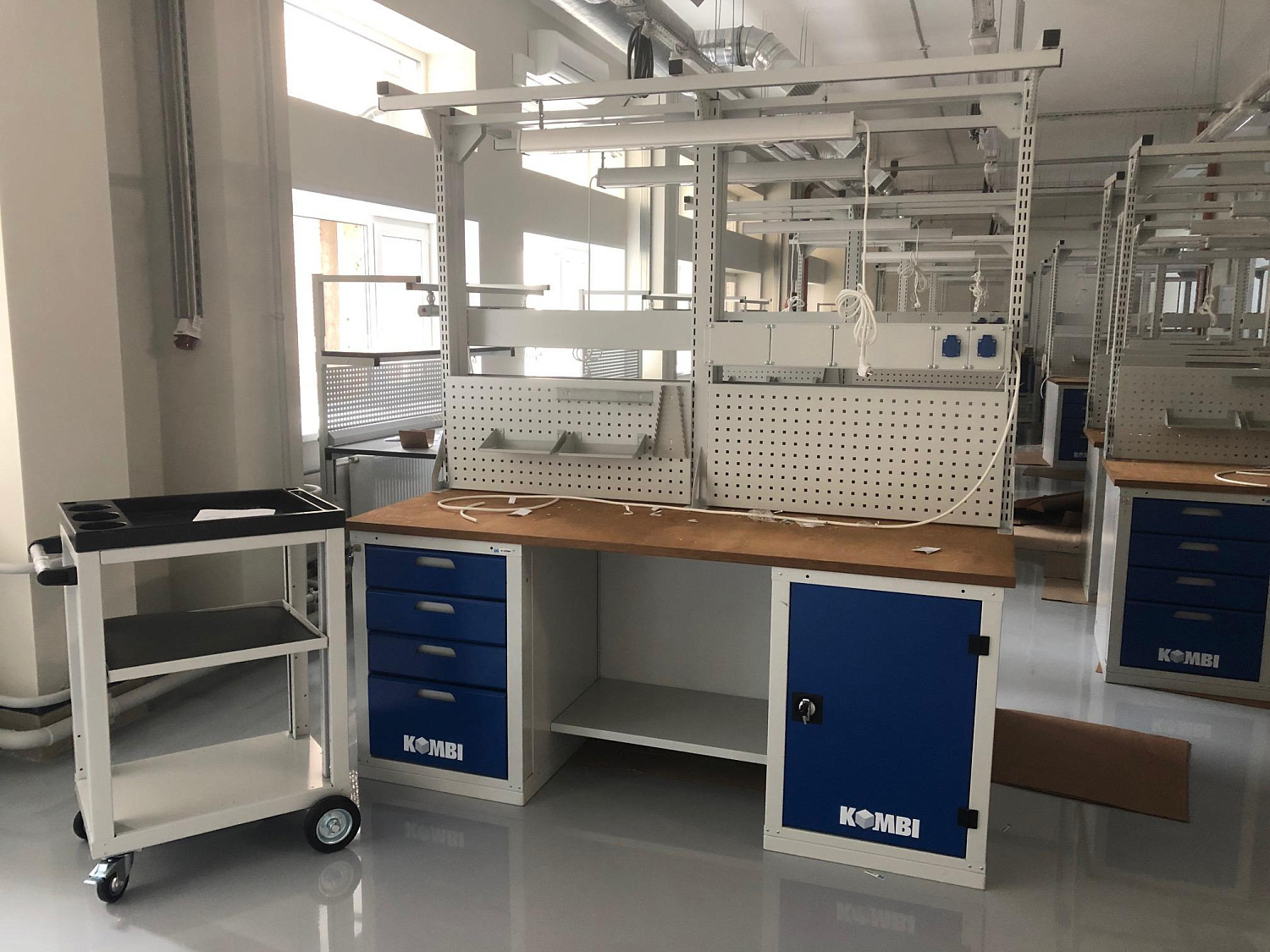 ER-00022702 Тележка инструментальная LOGITEX 02 XS